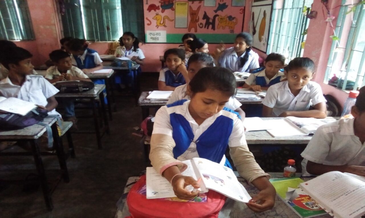 At present Arifa Khatun studies at Shiraj Kathi Durgapur primary School in class Five